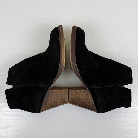 Like New Steve Madden RESOLV Black Suede Leather Ankle Boots Block Heel - Picture 6 of 12